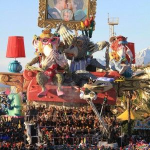 Il Comune di Viareggio in crisi, Carnevale a rischio