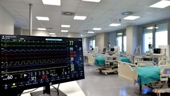 Sanità, interrogazione alla Camera: "Perché il nuovo hub Covid di Parma non è in funzione?"