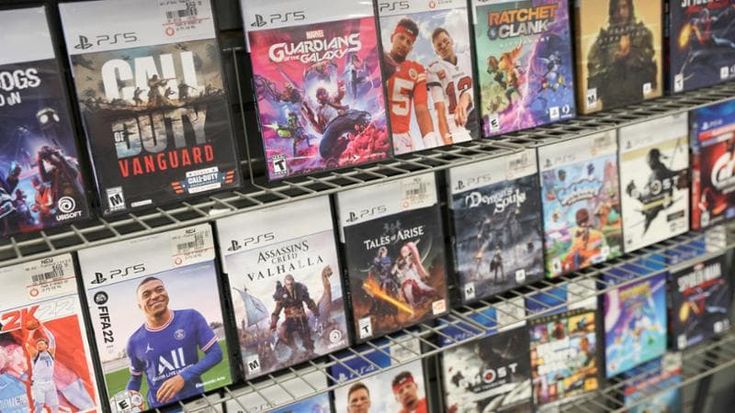 Sony abbandona i supporti fisici, dal 2028 sulla PlayStation si gioca solo online