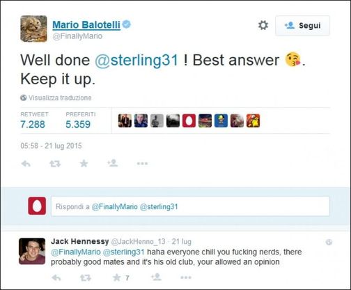 Balotelli, elogi a Sterling su Twitter: i tifosi del Liverpool non la prendono bene