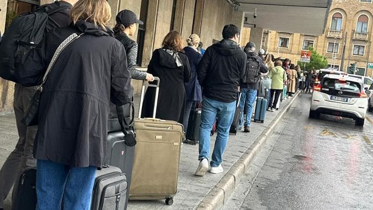 Seconde guide per i taxi a Firenze, oggi l’incontro con Palazzo Vecchio: intesa più vicina