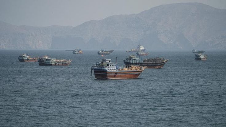 Trump pensa a un nuovo attacco all’Iran. E i pasdaran, finite le scorte di petrolio, minacciano di colpire le basi Usa