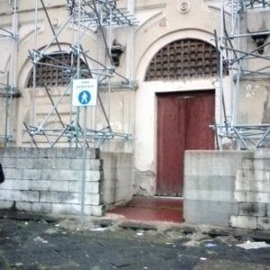 Maltempo: distacco calcinacci da Vecchia dogana, paura ad Avellino 