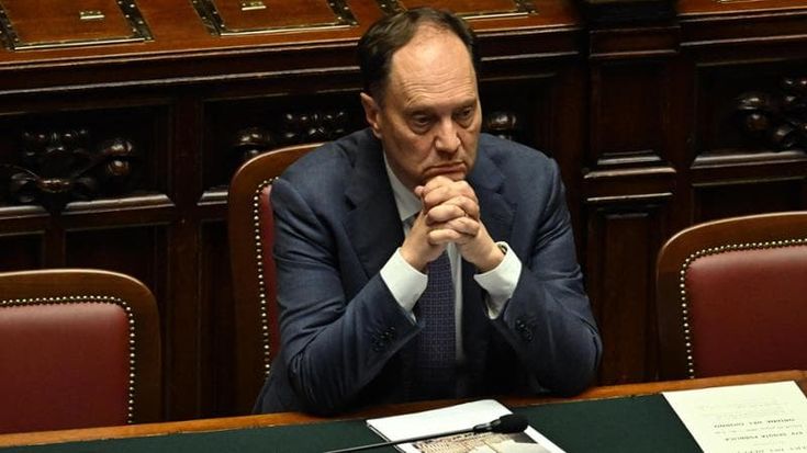 Ciriani: “Possibili ricadute serie nei rapporti con Washington, ma la premier non è una signorsì”