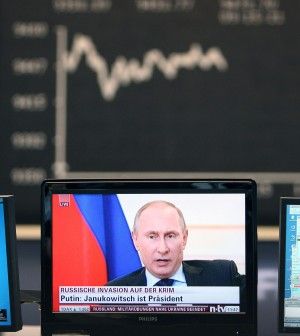 La Russia ritira le truppe, le Borse Ue volano.Il rendimento dei Btp verso il minimo storico