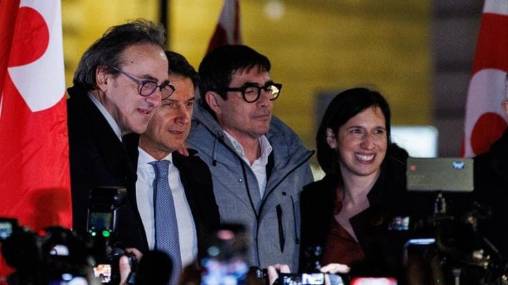 Comincia la campagna per la leadership a sinistra