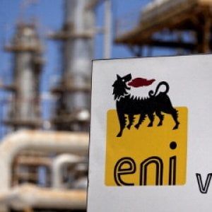 Eni, il rilancio di Versalis e della chimica parte dall'Algeria