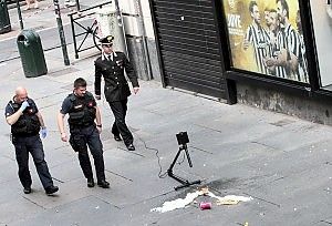 Pacco sospetto davanti allo Juve store<br />isolato un tratto di via Garibaldi