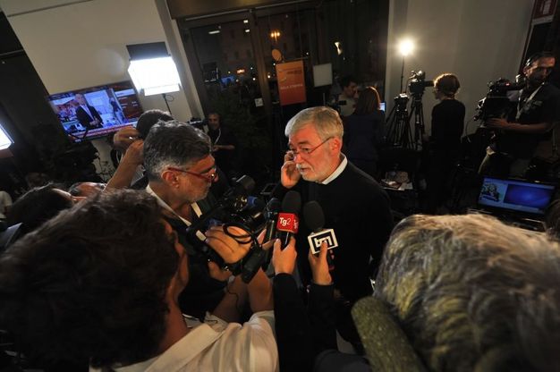 Regione Liguria, commenti e tensioni, sala stampa mai così affollata