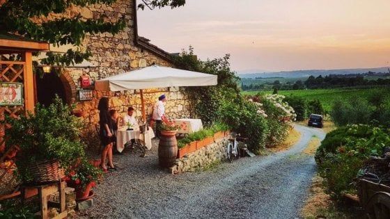 Ma come si mangia bene nei giardini incantati della Toscana