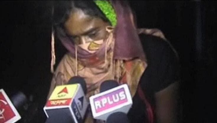 India: violentata dal branco per punizione