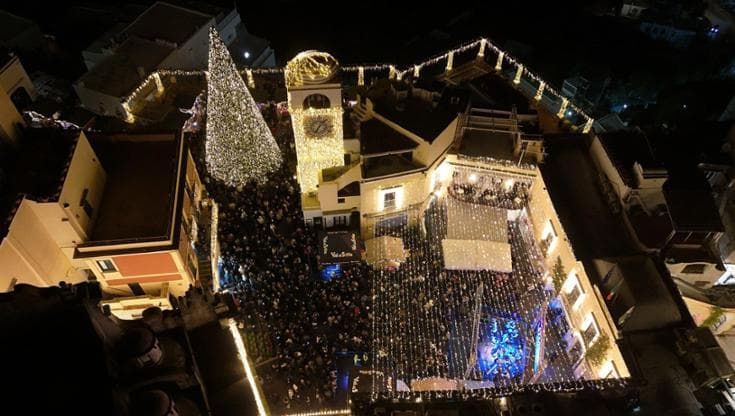 Niente fuochi d’artificio a Capri per Capodanno: "Tuteliamo persone fragili e animali"