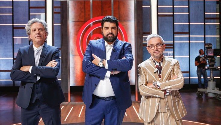 MasterChef 10, dalla fusion stellata allo skill test con Massari, la gara è sempre più tecnica 