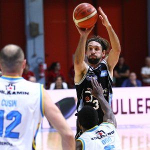 Basket, Trento e la rimonta record. Poeta: ''Dovevamo salvare almeno la faccia''