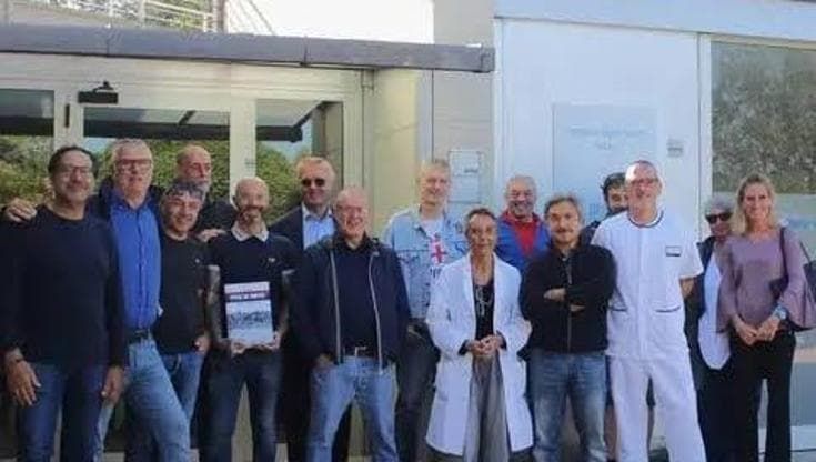 Genoa, dai ricavi del libro sulla Fossa Grifoni oltre 100 mila euro per hospice della Gigi Ghirotti