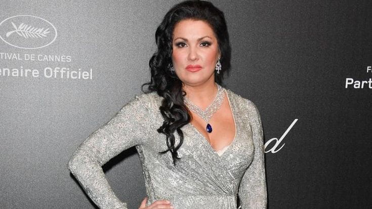 Anna Netrebko: “La mia Elisabetta in scena alla Scala, una sfida che mi ha trasformata”