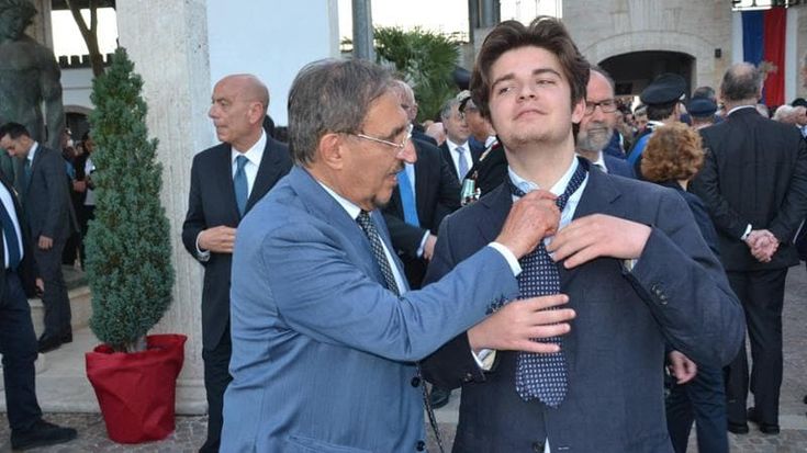 Caso La Russa jr, scelte le 25 parole chiave per cercare nei suoi cellulari riferimenti al presunto stupro denunciato dalla sua amica