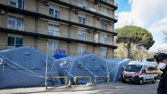 Coronavirus, tre decessi nel napoletano