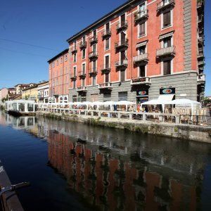 Prezzi, a Milano balzo di 162 euro a famiglia. Roma sale di oltre 200 euro