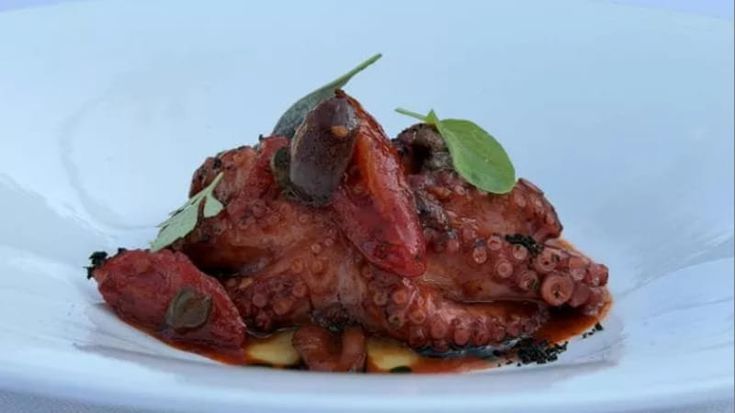 The perfect recipe for Luciana-style octopus (with chickpea cream)