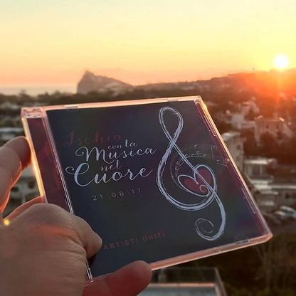 “Ischia con la musica nel cuore”, l’album che donerà ai terremotati due aree-gioco