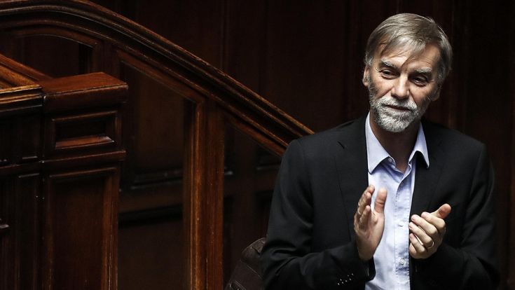 Delrio: "Anche Conte deve intervenire, Costituzione a rischio"