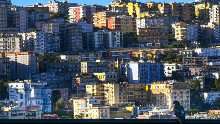 Piano casa, Mantovano annulla il Cdm. L’ira della Lega