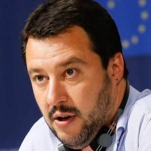 Immigrazione, Commissione Ue: "Dobbiamo cooperare con dittatori per gestire fenomeno"