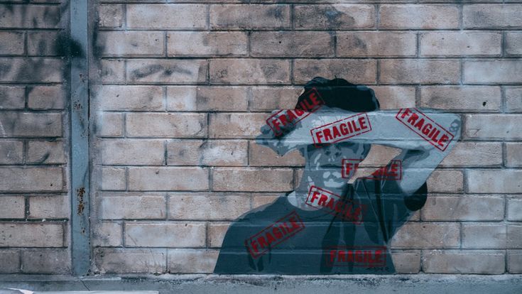 Francia, il successo della “collassologia”: una terapia per convivere con le paure del virus