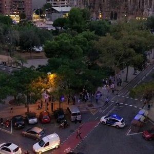 Barcellona, operazione anti-terrorismo: evacuata la Sagrada Familia ma era un falso allarme