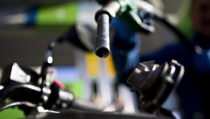 Inflazione, benzina e bollette guidano i rialzi. Frena il carrello della spesa ma boom per pesche e molluschi