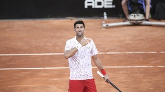 Tennis, Internazionali: Djokovic batte Ruud e vola in finale. Affronterà Schwartzman