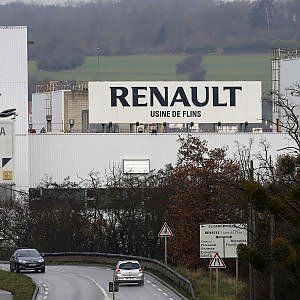Renault lavora al taglio delle emissioni. Nel 2015 crescono le vendite