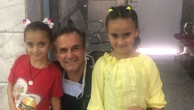 Coronavirus, il cardiochirurgo Alessandro Giamberti: "Con le missioni umanitarie bloccate i piccoli cardiopatici rischiano la vita"