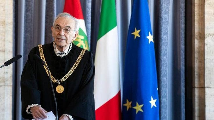 Amoroso, presidente Consulta: “Inaccettabili gli attacchi ai giudici. Tragedia i suicidi in carcere”