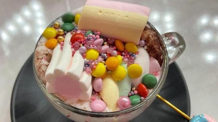 La Deeva per una pausa a tinte forti, dalla colazione all’ora dell’aperitivo