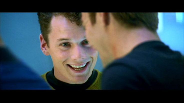 Morto a 27 anni Anton Yelchin: incidente d'auto per il Pavel Chekov di ''Star Trek''
