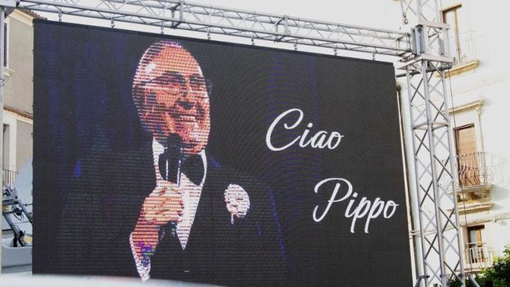 Pippo Magno, la lezione del talento nel vuoto da social