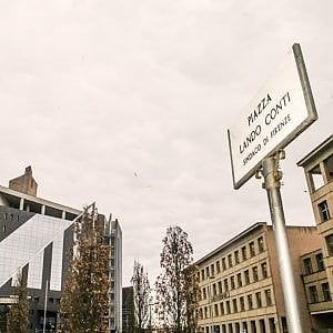 Inaugurata piazza Lando Conti, l'ex sindaco di Firenze ucciso dalle Br
