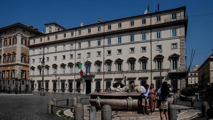 Più poteri alla polizia per il riconoscimento facciale. L’opposizione: è il Grande Fratello
