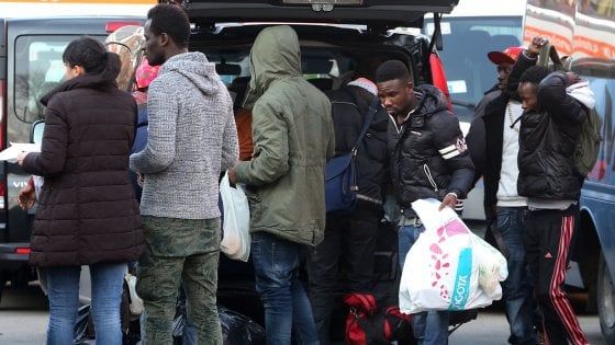 Migranti, Manconi e Tocci: "No alla fiducia sul dl Minniti-Orlando"