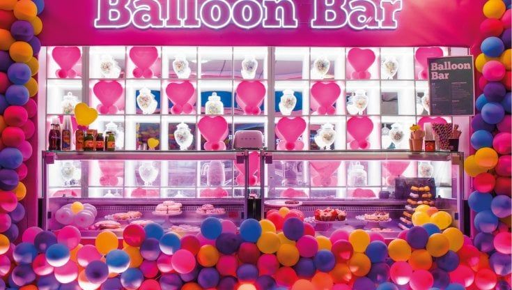 Il Balloon Museum apre a Milano: l'arte gonfiabile a prova di selfie tra palloncini e architetture gonfiabili