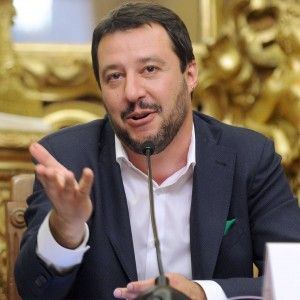 Salvini: "Legge sulla cannabis, una porcata chi ne vende poca non verr&agrave; punito"