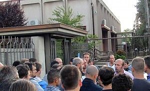 Lesegno, l'ira delle tute blu<br />"Noi fuori per colpa dell'Ilva"