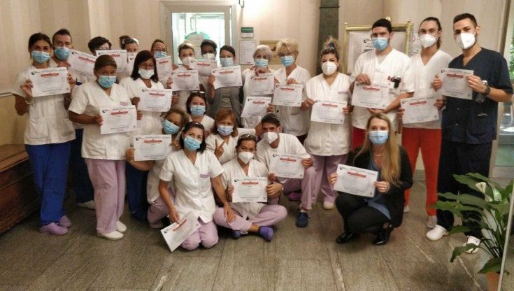 Rsa, è festa per gli operatori sanitari in prima linea durante la pandemia. Un attestato per ringraziarli