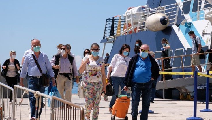 Navi e aliscafi per le isole siciliane, duopolio addio: via alla partita da 500 milioni