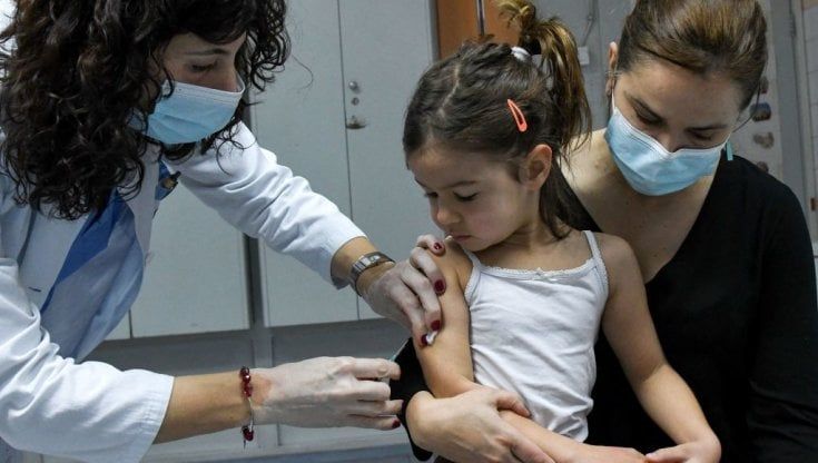 Morbillo, per eliminarlo il 95% di vaccinati non basta
