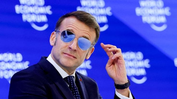 Gli occhiali di Macron made in France ma di proprietà italiana: fenomeno virale, è boom di ordini