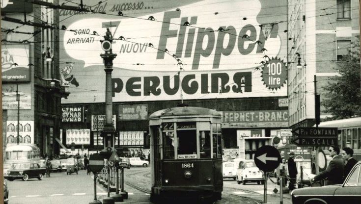 Un anno a Milano nei bianco e nero di un grande fotografo. La nostra città di Ferruccio Malandrini