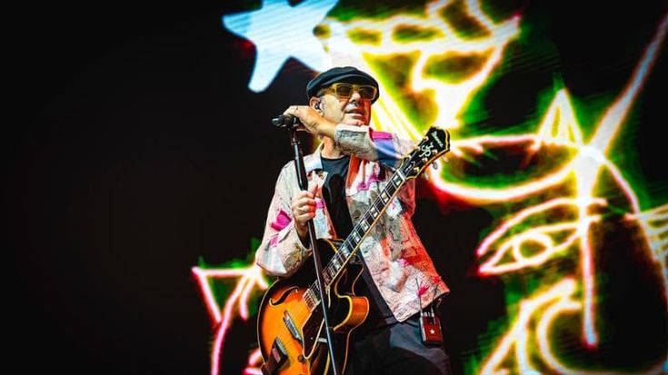 Concerti, Luca Carboni finalmente nella sua Bologna. E arriva De Gregori